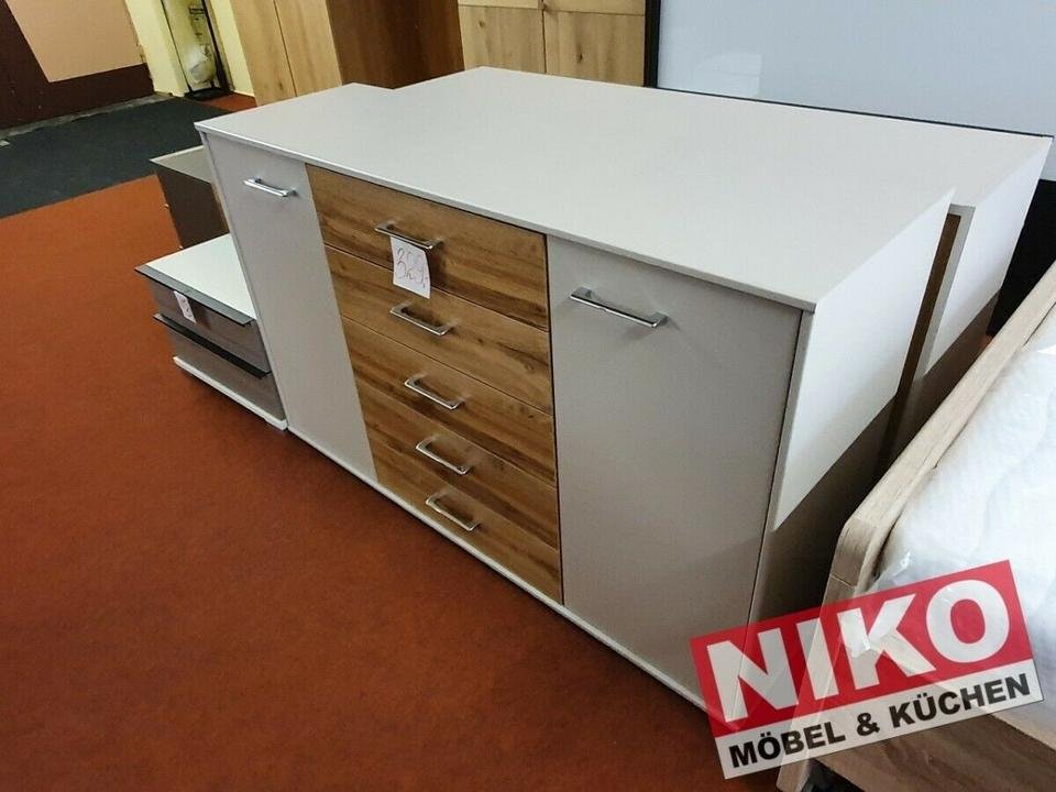 ASTI Kombikommode 141 cm Balkeneiche/Champagner von Wiemann – – Produktansicht 1
