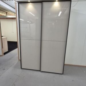 BERLIN Kleiderschrank 150 cm Champagner/Glas mit Beleuchtung von Wiemann – – Produktansicht 1
