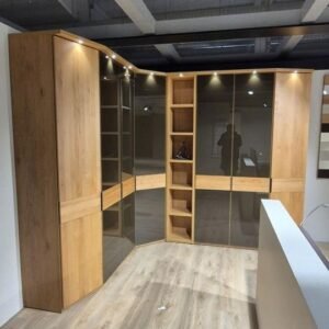 CARDIFF Eckkleiderschrank 250 × 290 cm Erle/Glas Mocca von Wiemann – – Produktansicht 1