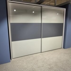 CHICAGO Kleiderschrank 300 cm Kieselgrau/Lava mit Beleuchtung von Wiemann – Produktansicht 1