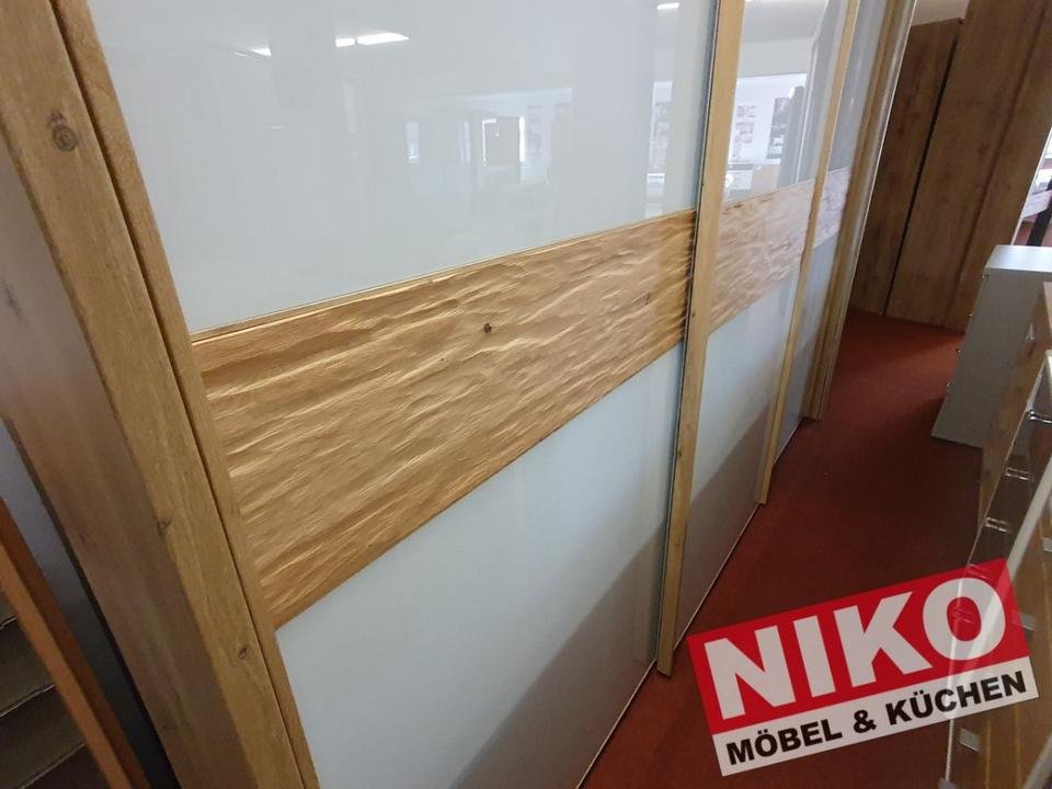 TORONTO Kleiderschrank 300cm Wiemann Ausstellungsstück by NIKO – Detailansicht 4