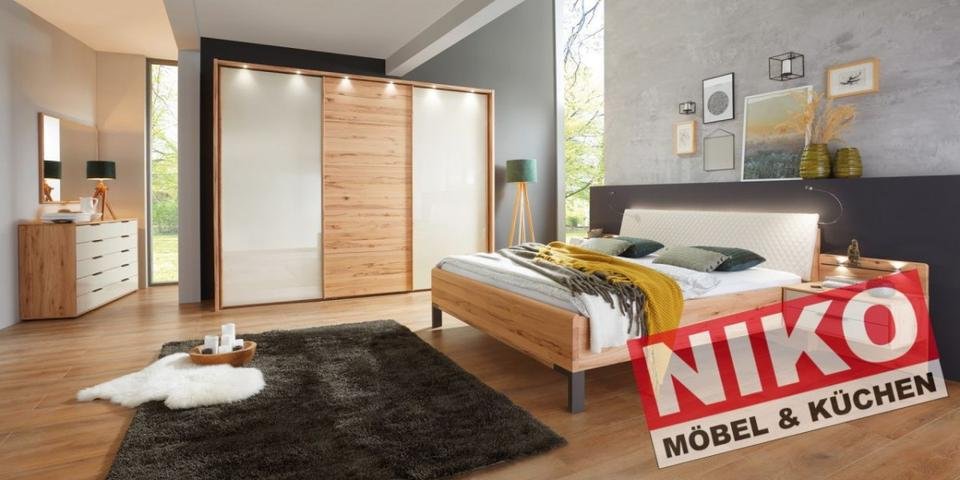LIVORNO Schlafzimmer-Serie Kernbuche von Wiemann – individuell planbar by NIKO – Detailansicht 2