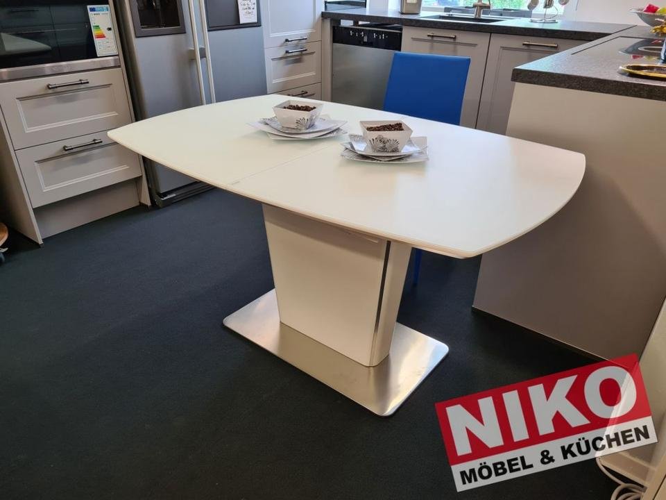 NIKO-2 Glas Esstisch 140(180)x85cm Säulenfuß by NIKO – Detailansicht 2