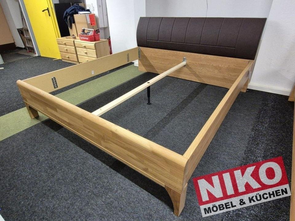 NIKO-278 180x200 Bett erle Wiemann Ausstellungsstück by NIKO – Produktansicht 1