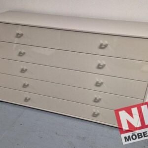 MALIBU Kommode champagner Wiemann Ausstellungsstück by NIKO – Produktansicht 1