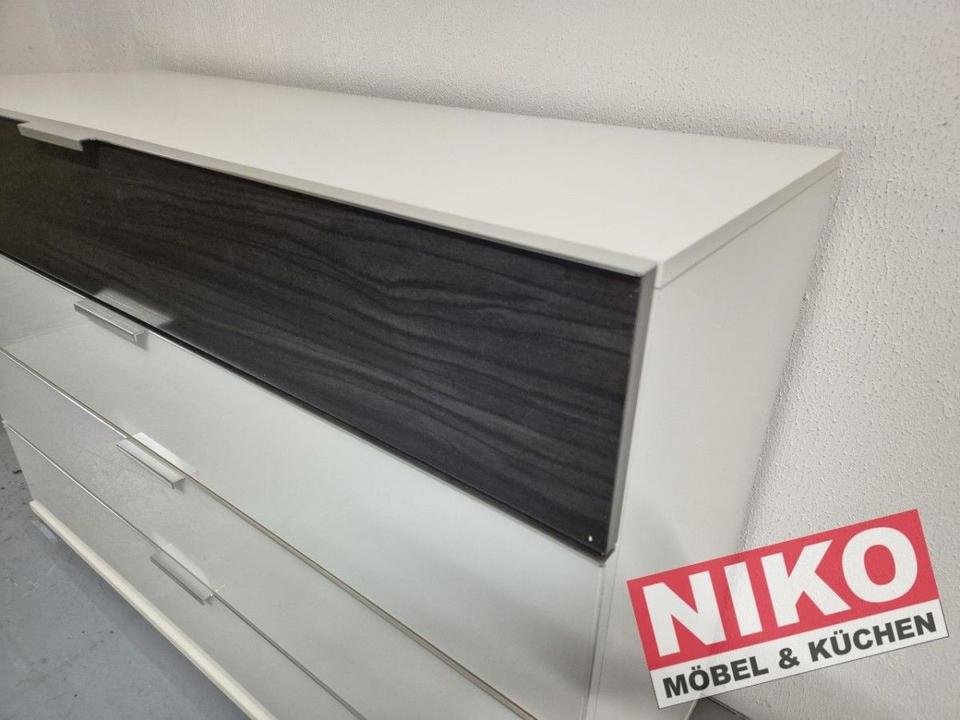 SALA Kommode weiß Musterring Ausstellungsstück by NIKO – Detailansicht 2