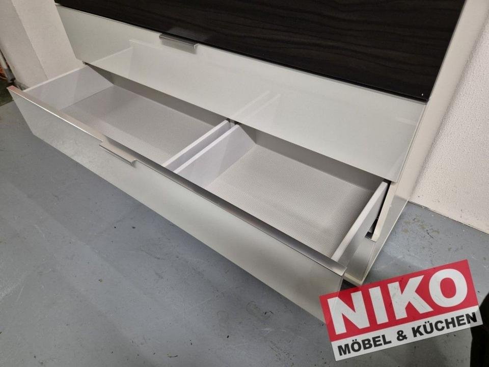 SALA Kommode weiß Musterring Ausstellungsstück by NIKO – Detailansicht 3