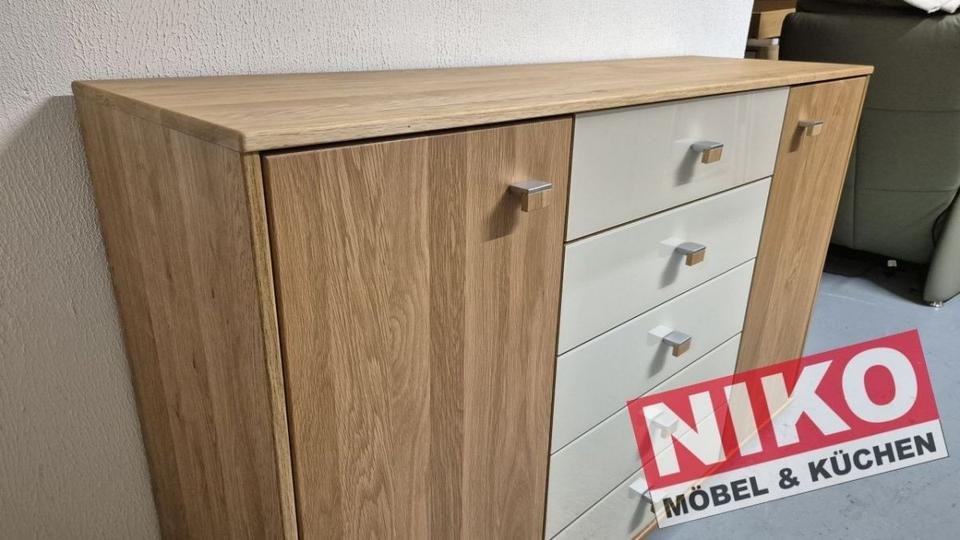 Kiruna Kombikommode 141 cm Eiche/Glas Champagner – als Ausstellungsstück von Wiemann by NIKO