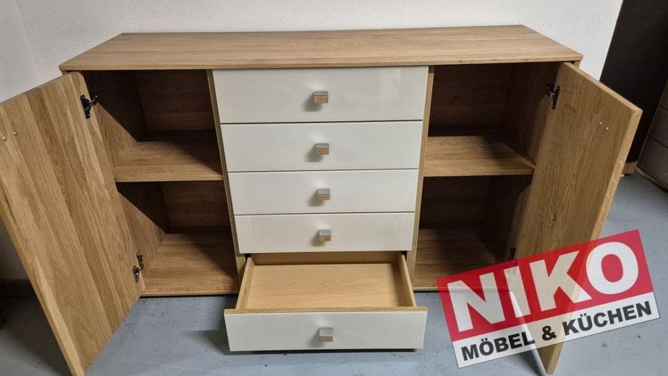 Kiruna Kombikommode 141 cm Eiche/Glas Champagner – als Ausstellungsstück von Wiemann by NIKO