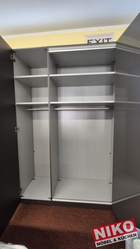 WIEMANN LOFT Kleiderschrank 2,5 m – Ausstellungsstück – Detailansicht 4
