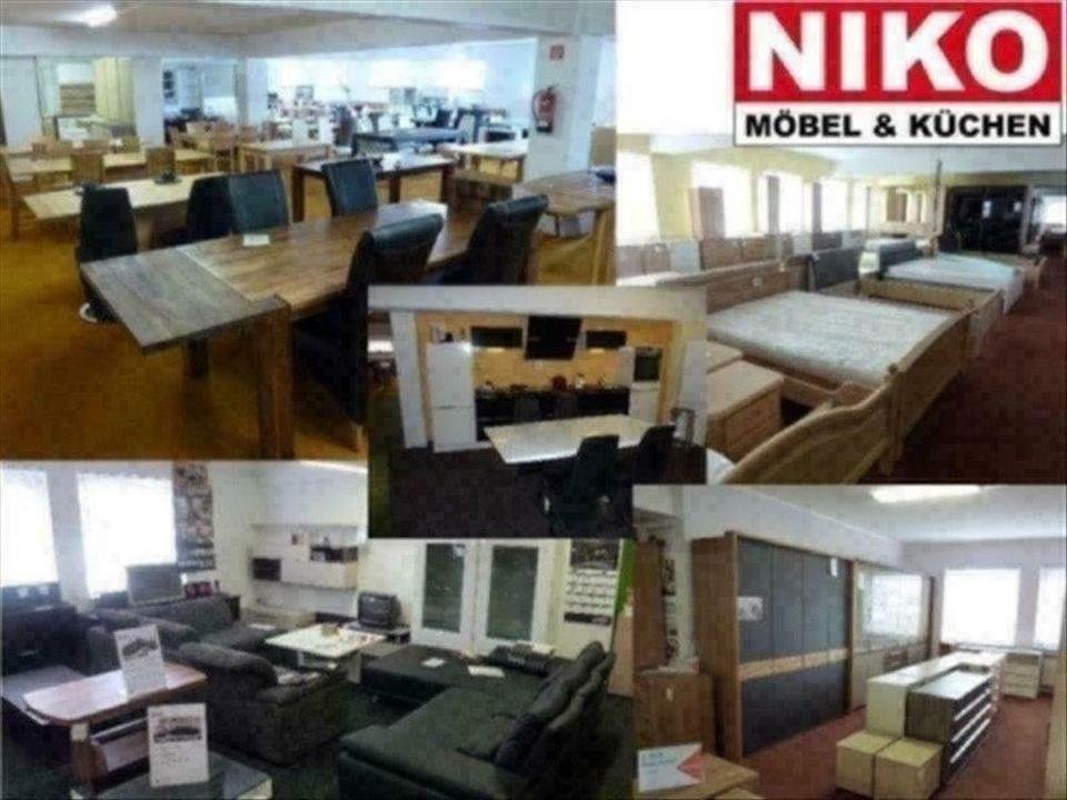 WIEMANN LOFT Kleiderschrank 2,5 m – Ausstellungsstück – Detailansicht 7