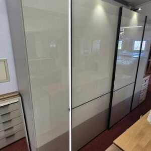 SAN ANTONIO Kleiderschrank 3m Wiemann Ausstellungsstück by NIKO – Produktansicht 1