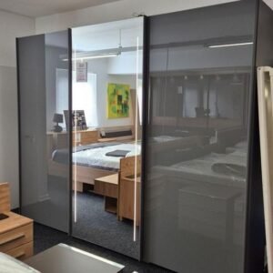 MACAO Kleiderschrank 3m Lava Glas Ausstellungsstück by NIKO – Produktansicht 1