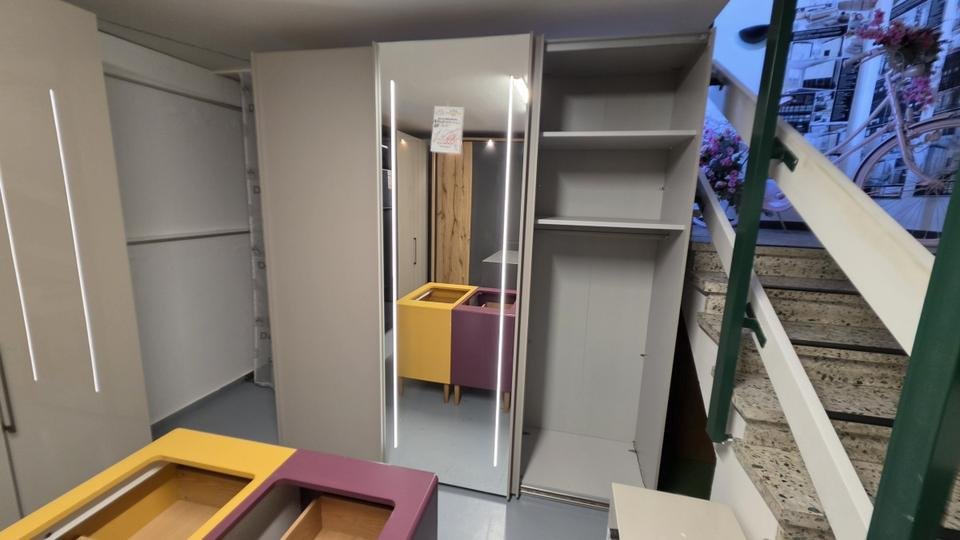 MACAO Kleiderschrank 2,25m Wiemann Ausstellungsstück by NIKO – Detailansicht 4