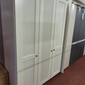 LINATE Kleiderschrank 1,5m Wiemann Ausstellungsstück by NIKO – Produktansicht 1
