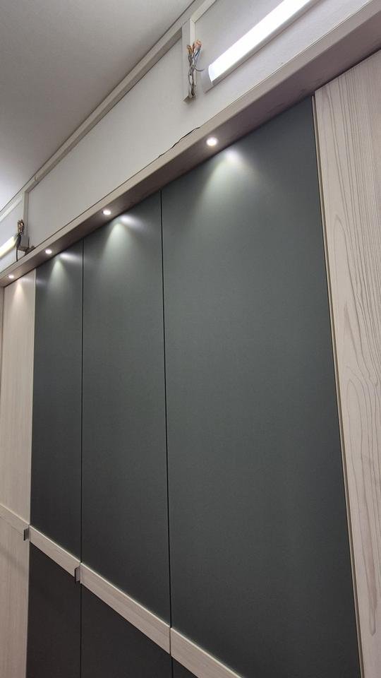 NIKO-1609 Kleiderschrank 2,5m Wiemann Ausstellungsstück by NIKO – Detailansicht 3