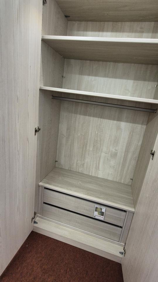 NIKO-1609 Kleiderschrank 2,5m Wiemann Ausstellungsstück by NIKO – Detailansicht 5