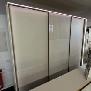 SIRO Kleiderschrank 3m Wiemann Ausstellungsstück by NIKO – Produktansicht 1