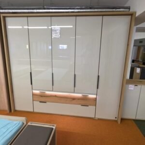 INTERLIVING Kleiderschrank 256 cm Eiche Bianco/Glas Champagner mit Schubladen – Produktansicht 1